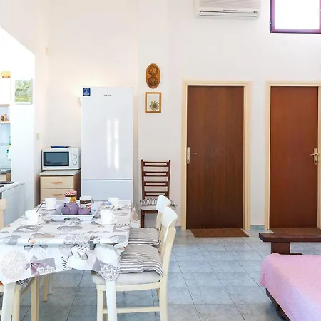 Apartment Lovely In With Wifi *